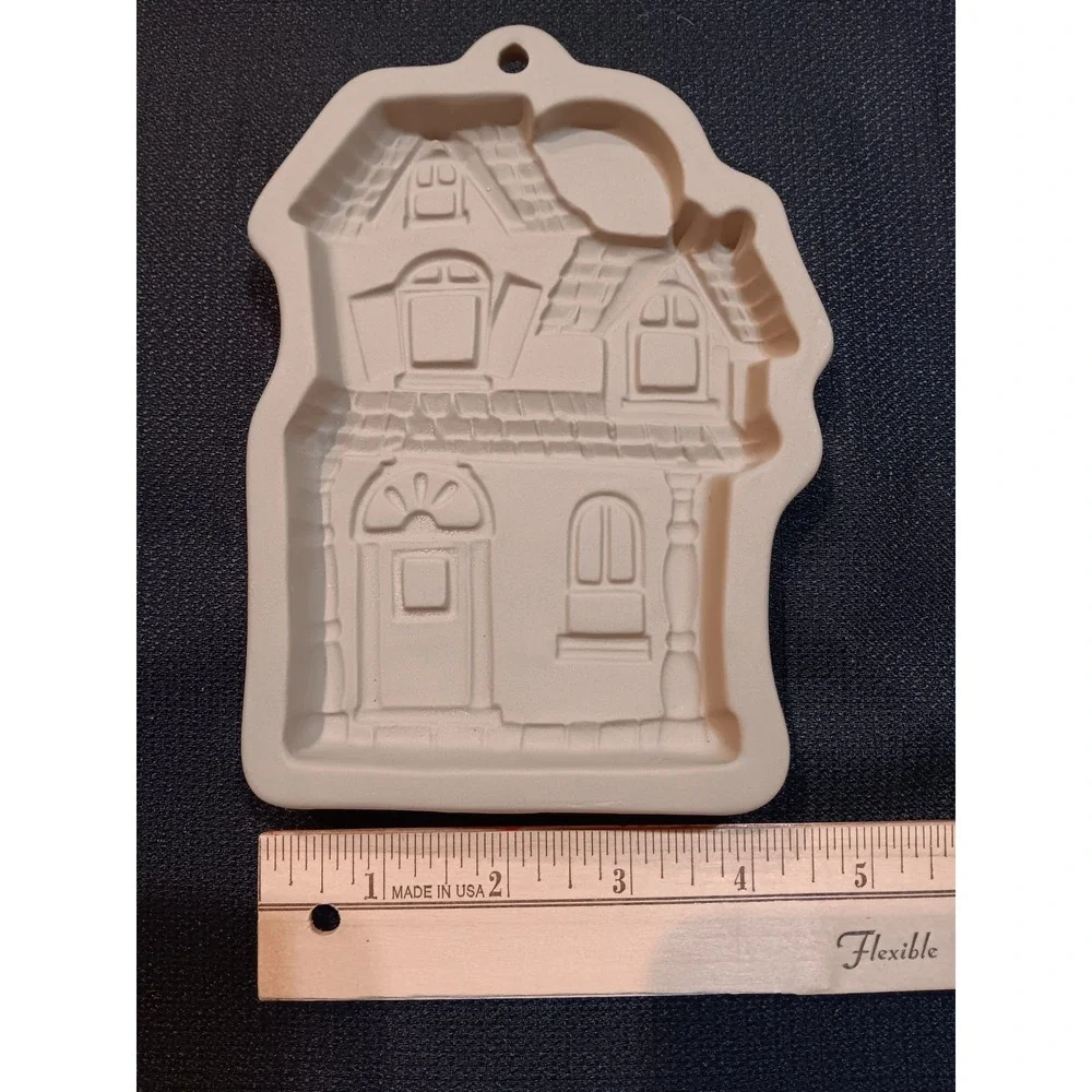 Vintage Wilton Haunted House Ceramic Cookie Mold‎ Halloween Stoneware 2304-118
